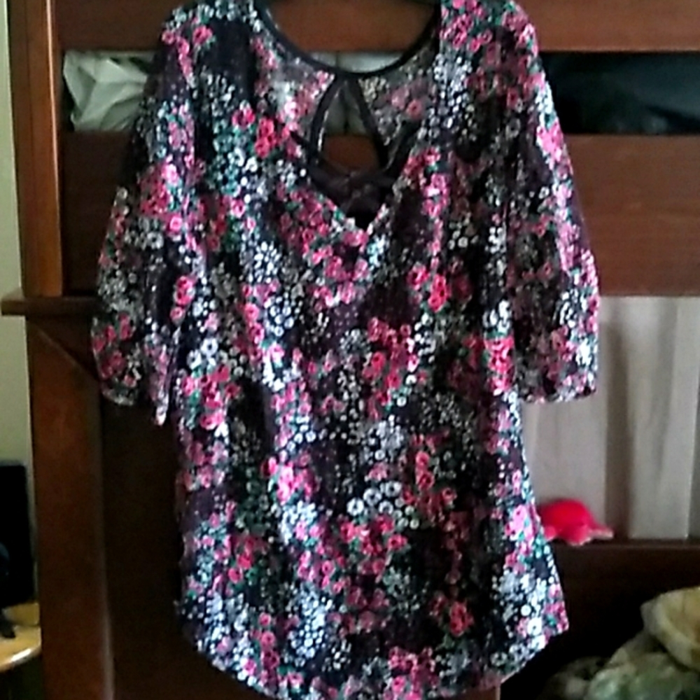 Size S ---- New but no tag